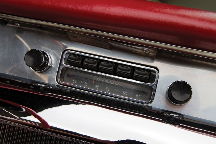  Buick Special Convertible 1956 года  (фото 11 из 15)
